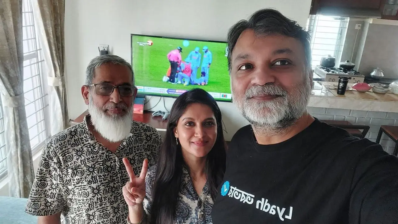 শ্বশুরবাড়িতে বসেই ভারতের জয় দেখলেন সৃজিত