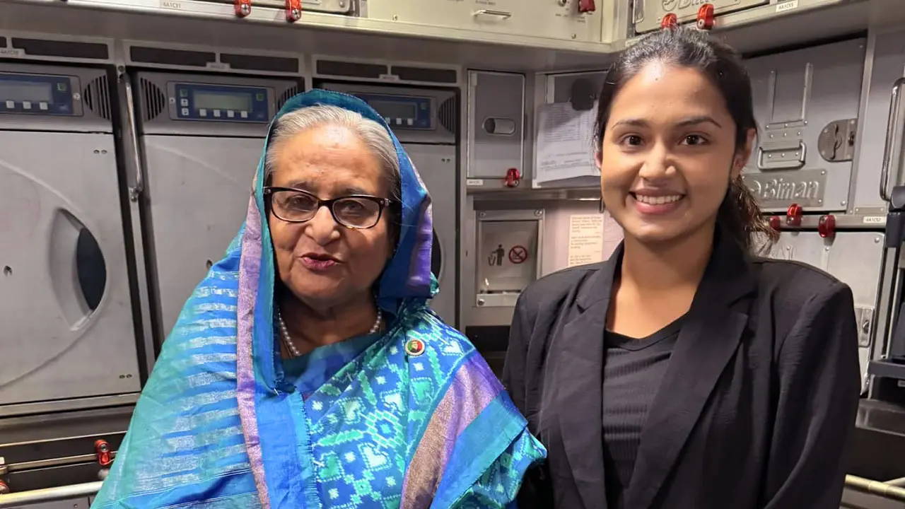 প্রধানমন্ত্রীর ফ্লাইটের যাত্রী হতে পেরে উচ্ছ্বসিত ফারিণ
