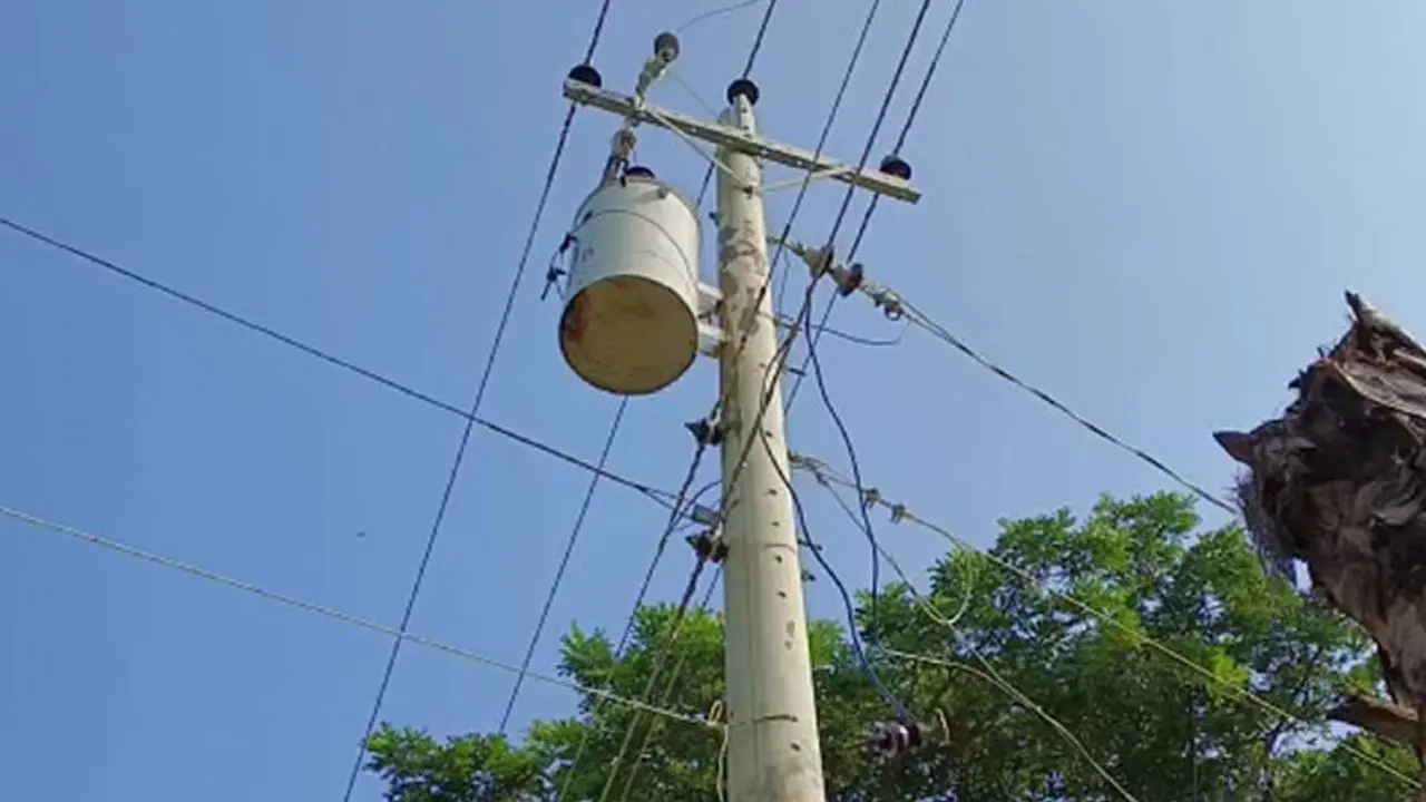 খুলনা বিভাগের জন্য কেনা হচ্ছে ৪৯ হাজার বৈদ্যুতিক পোল