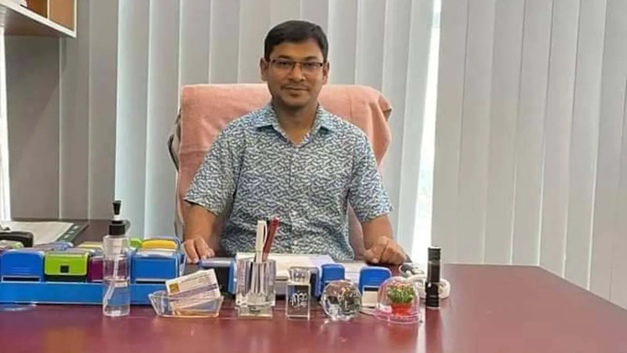 চেম্বার শেষে বাড়ি ফেরার পথে চিকিৎসক খুন