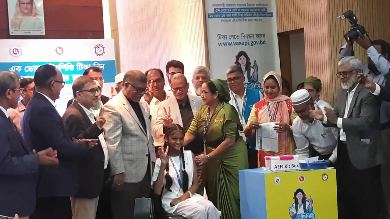 জরায়ুমুখ ক্যান্সার প্রতিরোধে টিকাদান শুরু