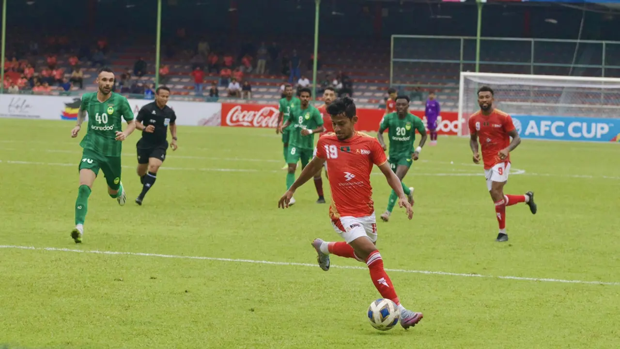 মাজিয়ার বিপক্ষে উড়ে গেল বসুন্ধরা কিংস