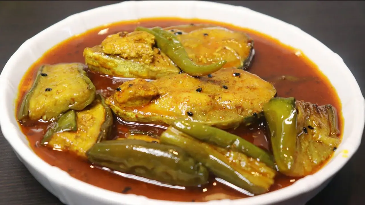বেগুন দিয়ে ইলিশের ঝোল রান্নার রেসিপি