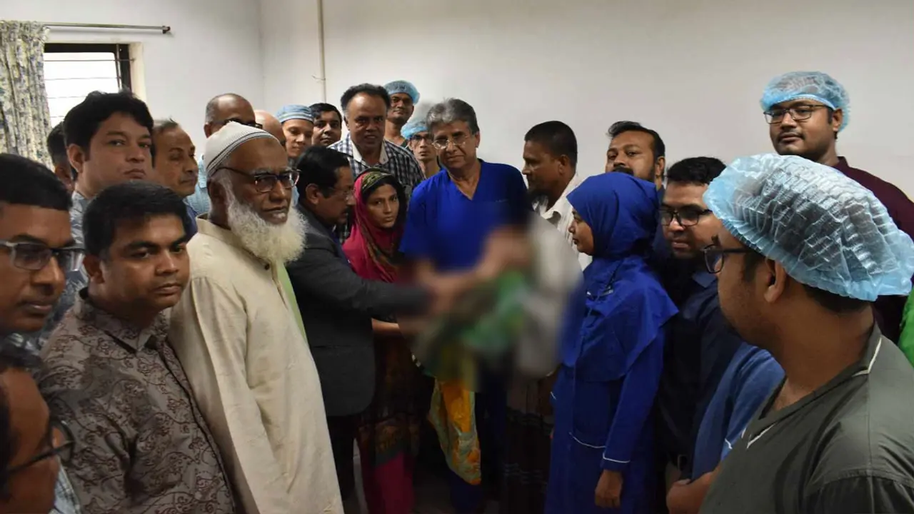 অস্ত্রোপচারে আলাদা হলো জোড়া শিশু আবু বকর ও ওমর