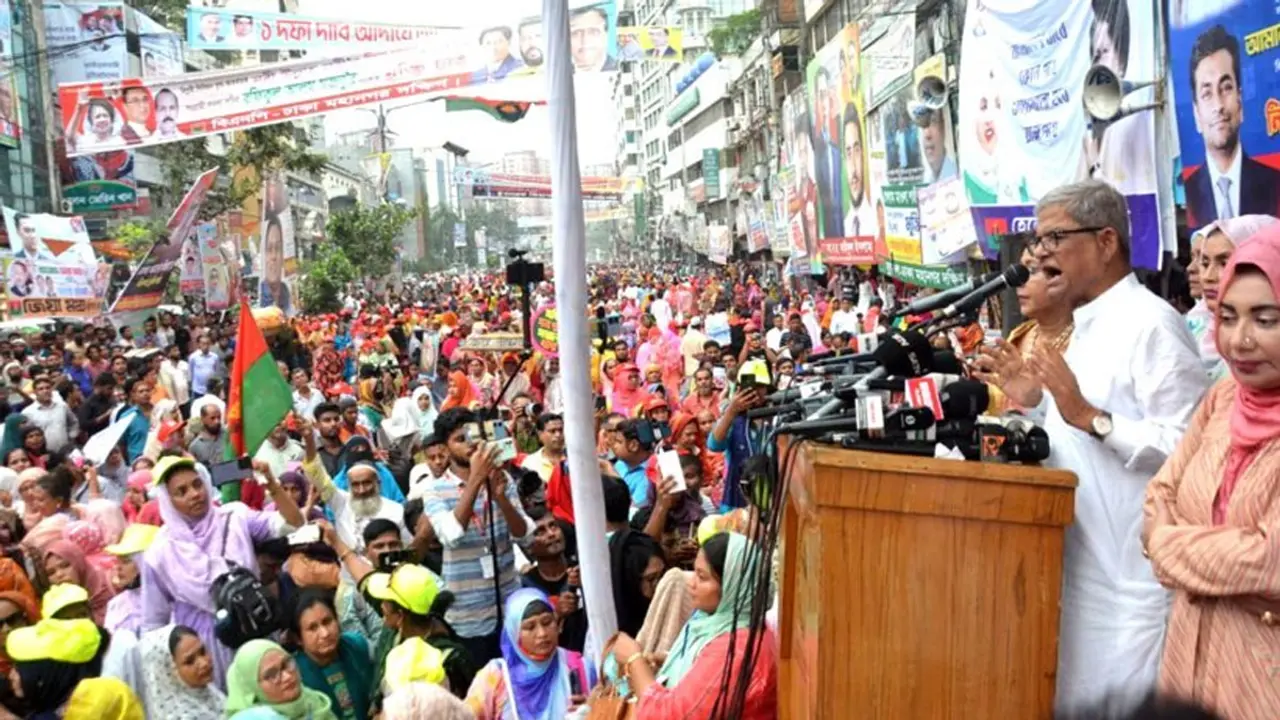 খালেদা জিয়ার বিদেশে চিকিৎসার ব্যবস্থা করবে সরকার, আশা ফখরুলের