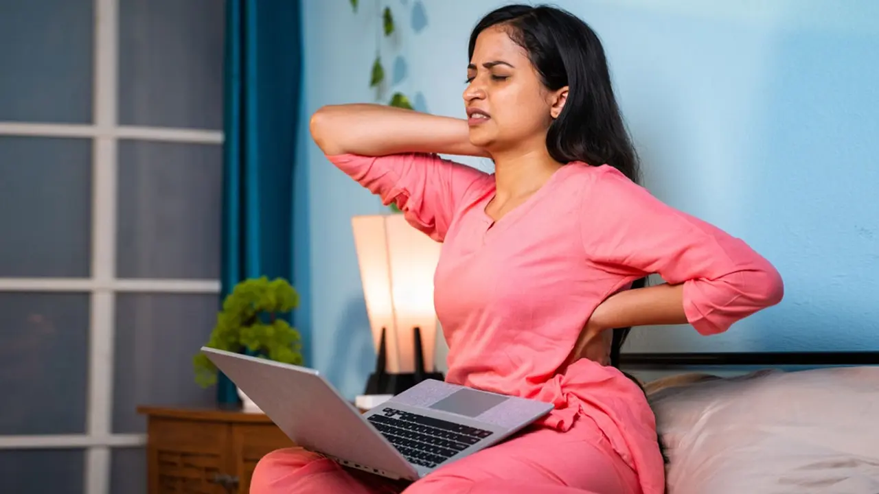 কোমর ব্যথায় যেসব খাবার উপকারী