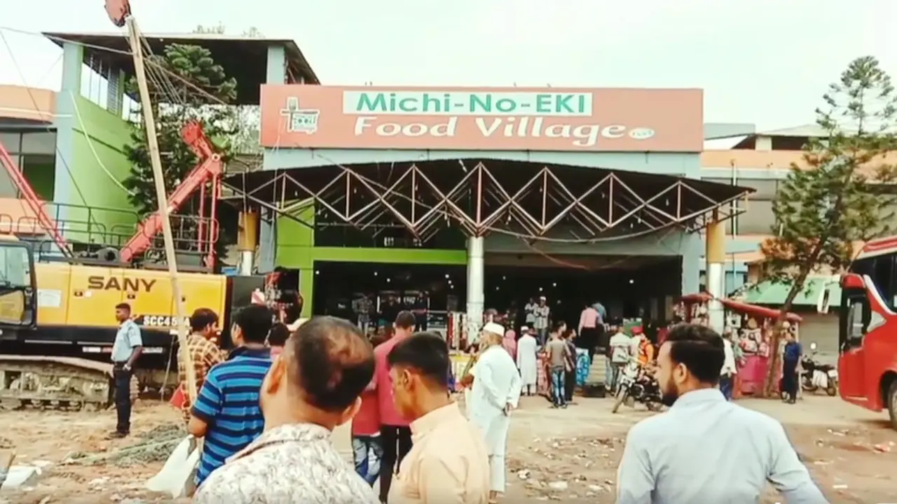 বন্ধ হয়ে গেল ‘ফুড ভিলেজ’