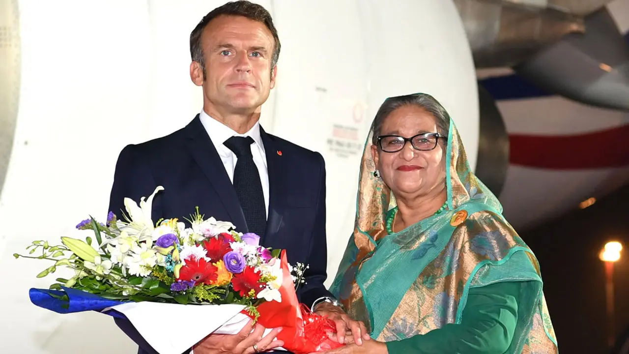 হাসিনা-ম্যাক্রোঁ বৈঠক আজ : আলোচনা হতে পারে যে বিষয়গুলোতে