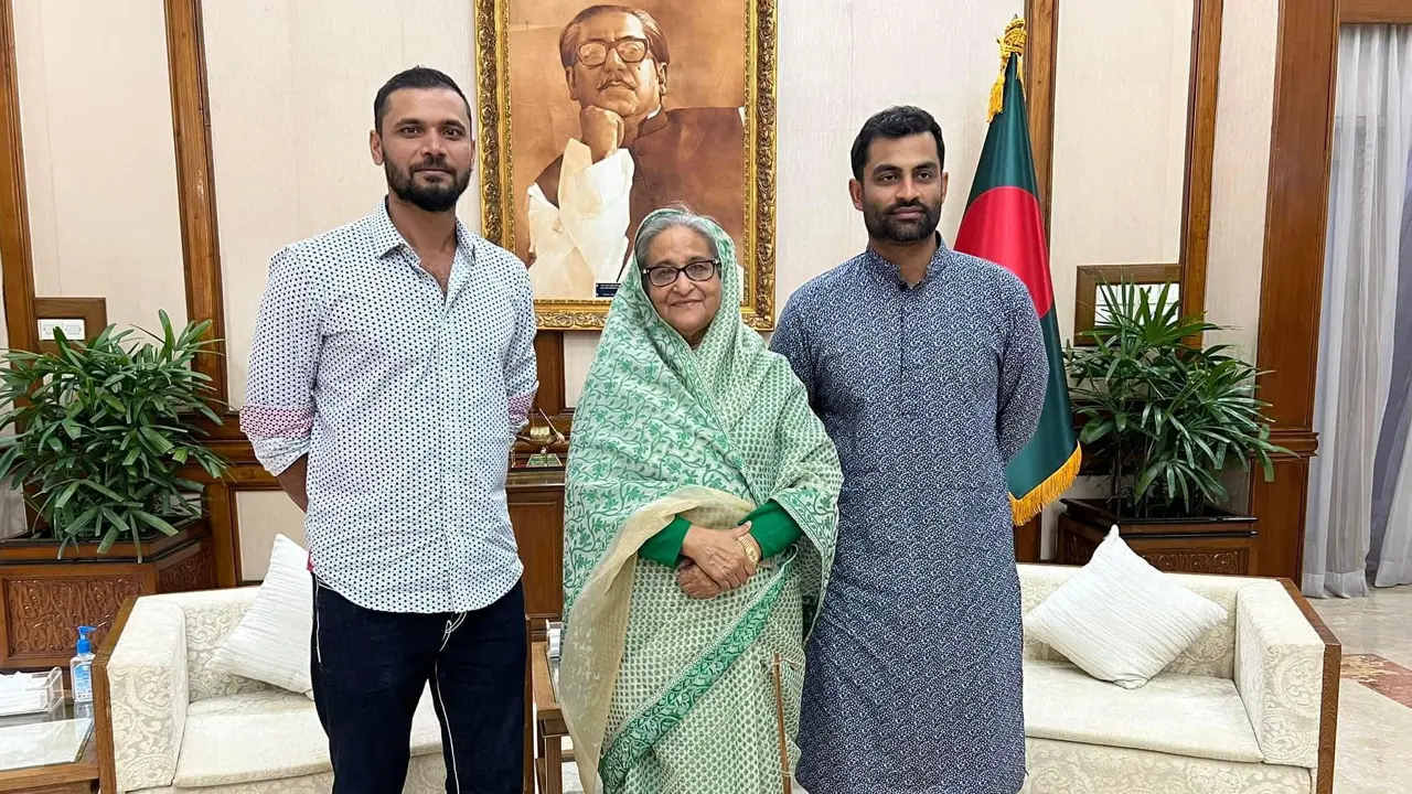 প্রধানমন্ত্রী চেয়েছিলেন তামিম যেন খেলে, মনে করিয়ে দিলেন মাশরাফি