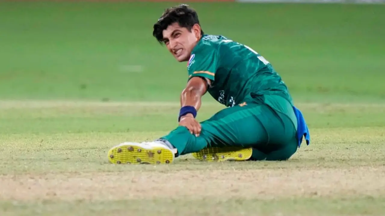 বিশ্বকাপের আগেই পাকিস্তান শিবিরে দুঃসংবাদ