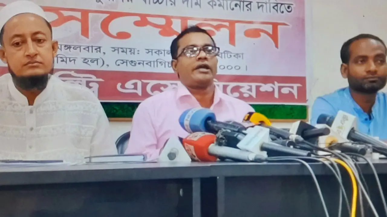 ডিম আমদানি করে সিন্ডিকেট ভাঙা যাবে না