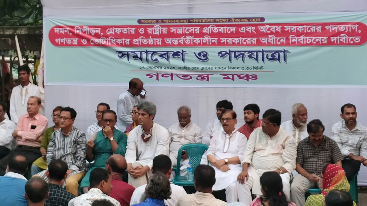 আমরা বিদেশিদের দিকে তাকিয়ে নেই : সাকি