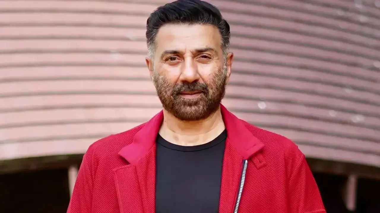লোকসভা নির্বাচন না করার ঘোষণা সানি দেওলের
