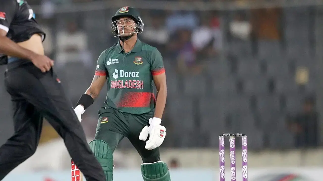 বিশ্বকাপের সুযোগ পায়ে ঠেললেন সৌম্য!