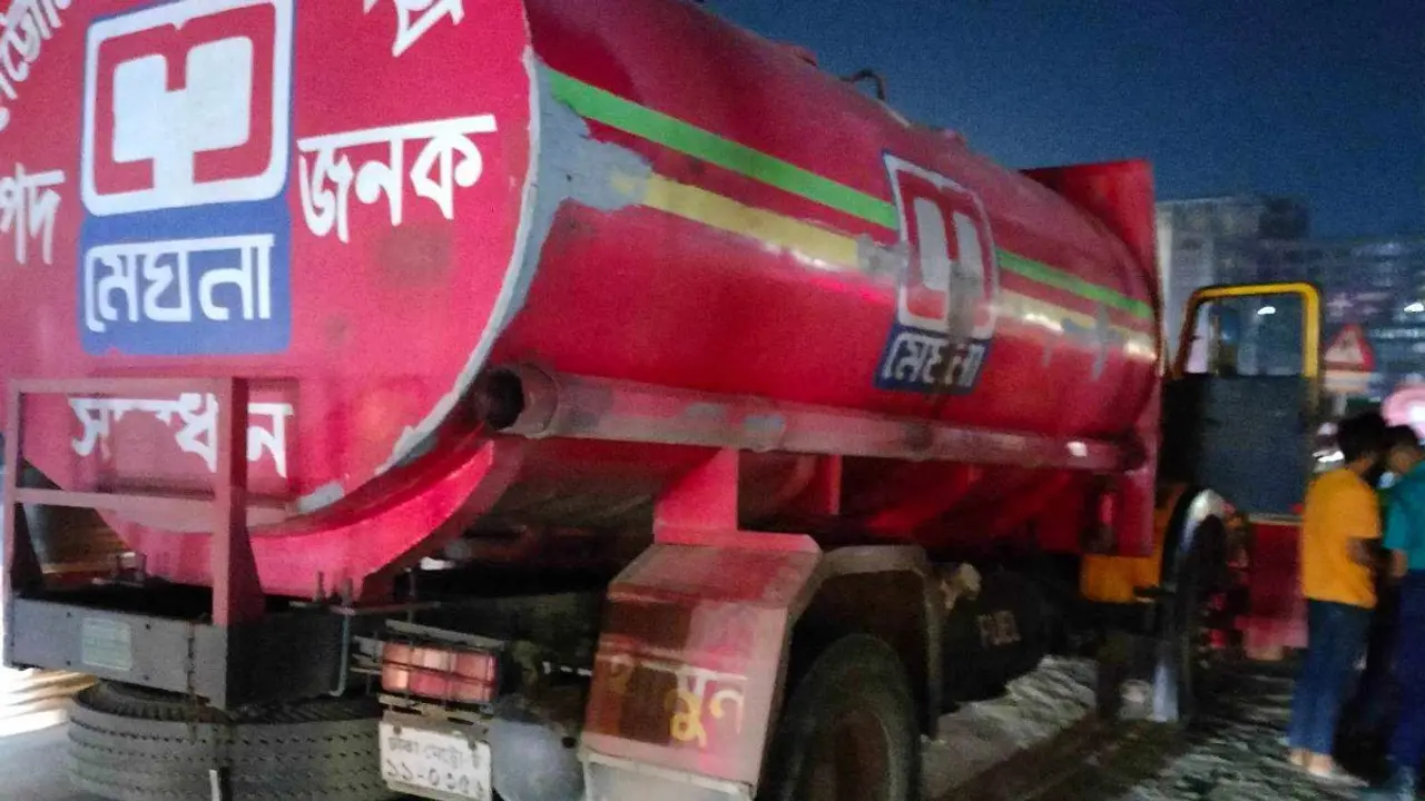 রাজধানীতে লরিচাপায় মোটরসাইকেল চালক নিহত