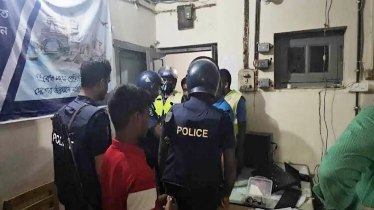 হামলায় জড়িত শতাধিক, বিদ্যুৎ কেন ছিল না তদন্ত করা হচ্ছে : র্যাব