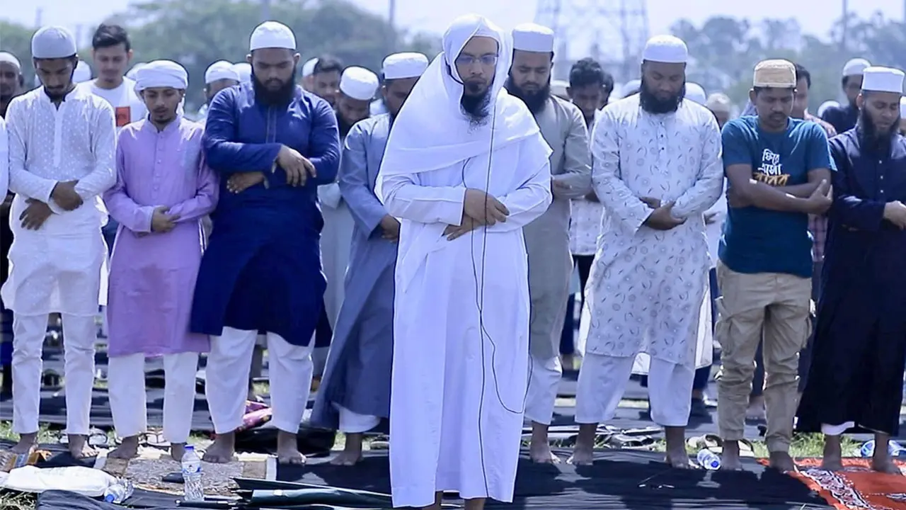 রাজধানীতে বৃষ্টির জন্য নামাজ আদায়