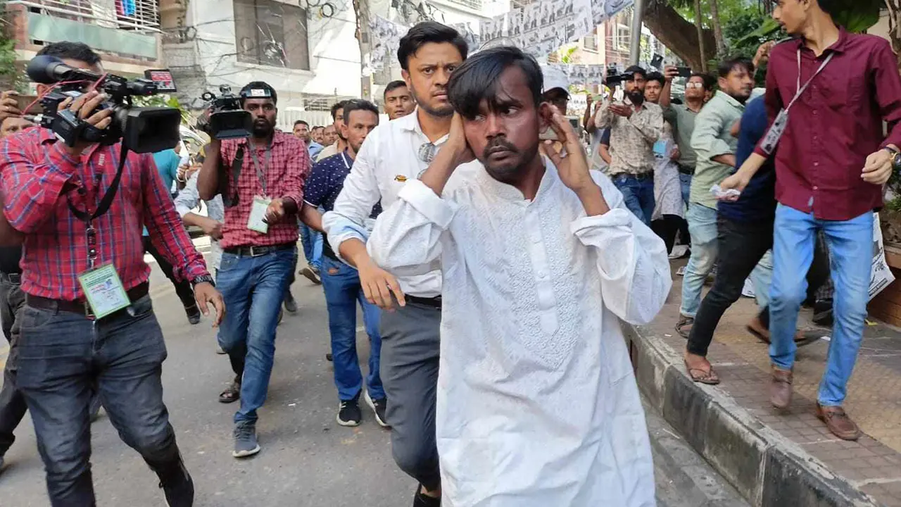 হিরো আলমের ওপর হামলা : মামলার প্রতিবেদন ফের পেছাল