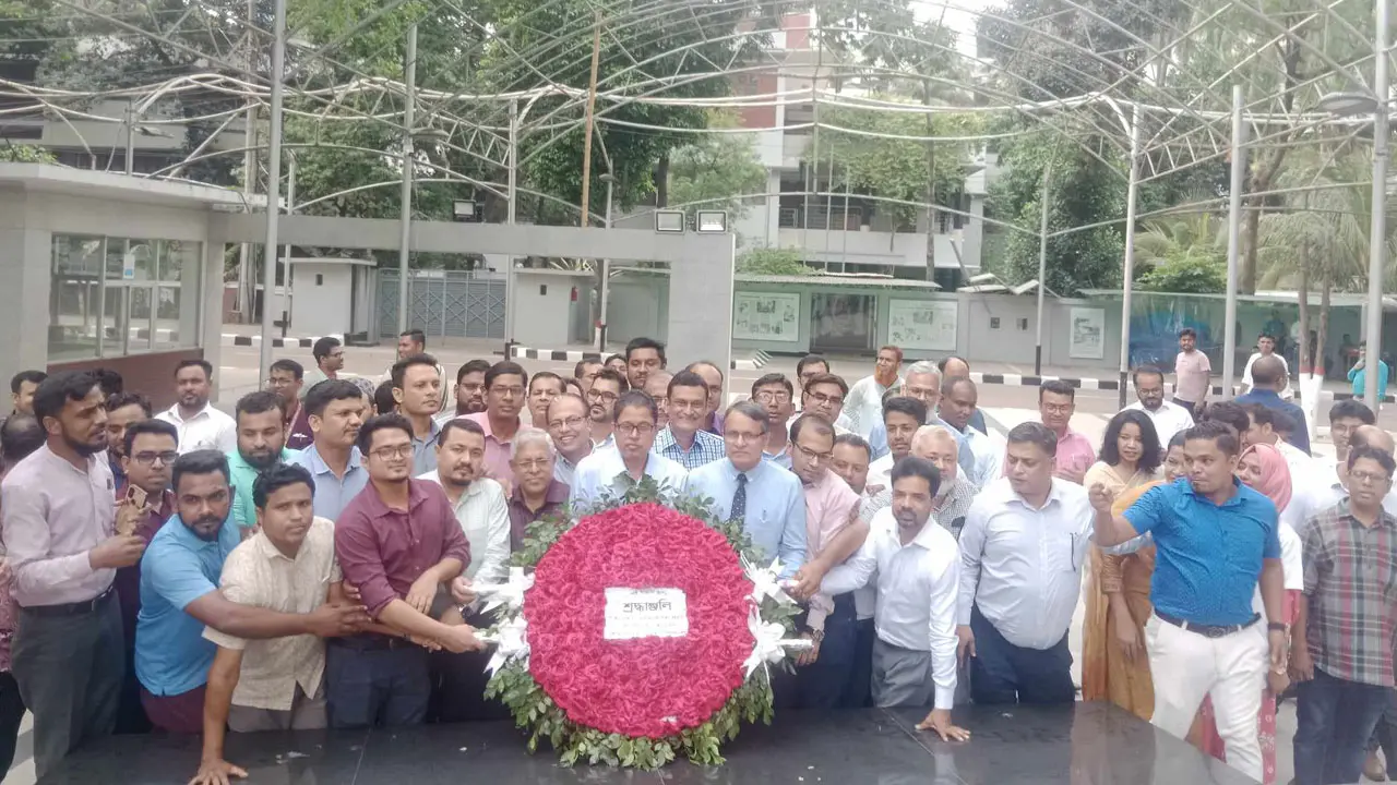 দায়িত্ব নিলেন বিএসএমএমইউয়ের নতুন উপ-উপাচার্য