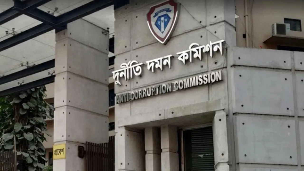 ইনভয়েস জালিয়াতিতে পৌনে দুই কোটি টাকার রাজস্ব ফাঁকি