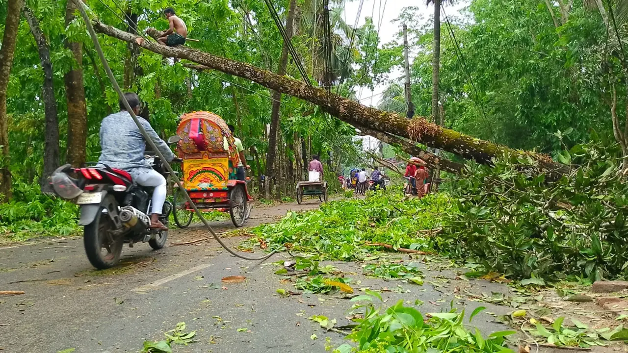 সর্বোচ্চ তাপমাত্রা কমেছে ৩ ডিগ্রির বেশি