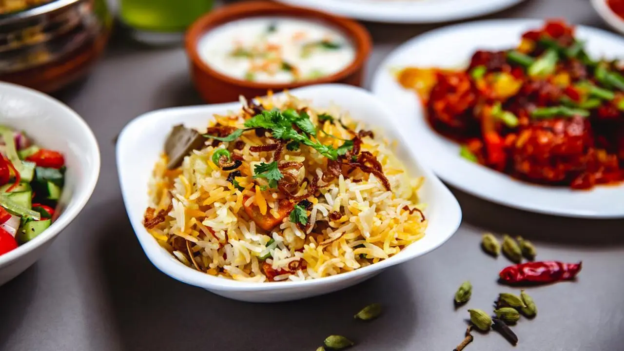 রাতের খাবার কখন খাবেন?