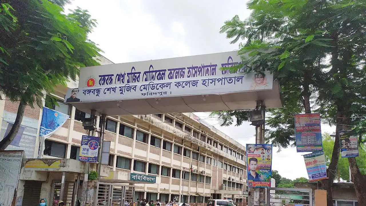 ফরিদপুরে মন্দিরে আগুন, এলাকাবাসীর পিটুনিতে নিহত ২