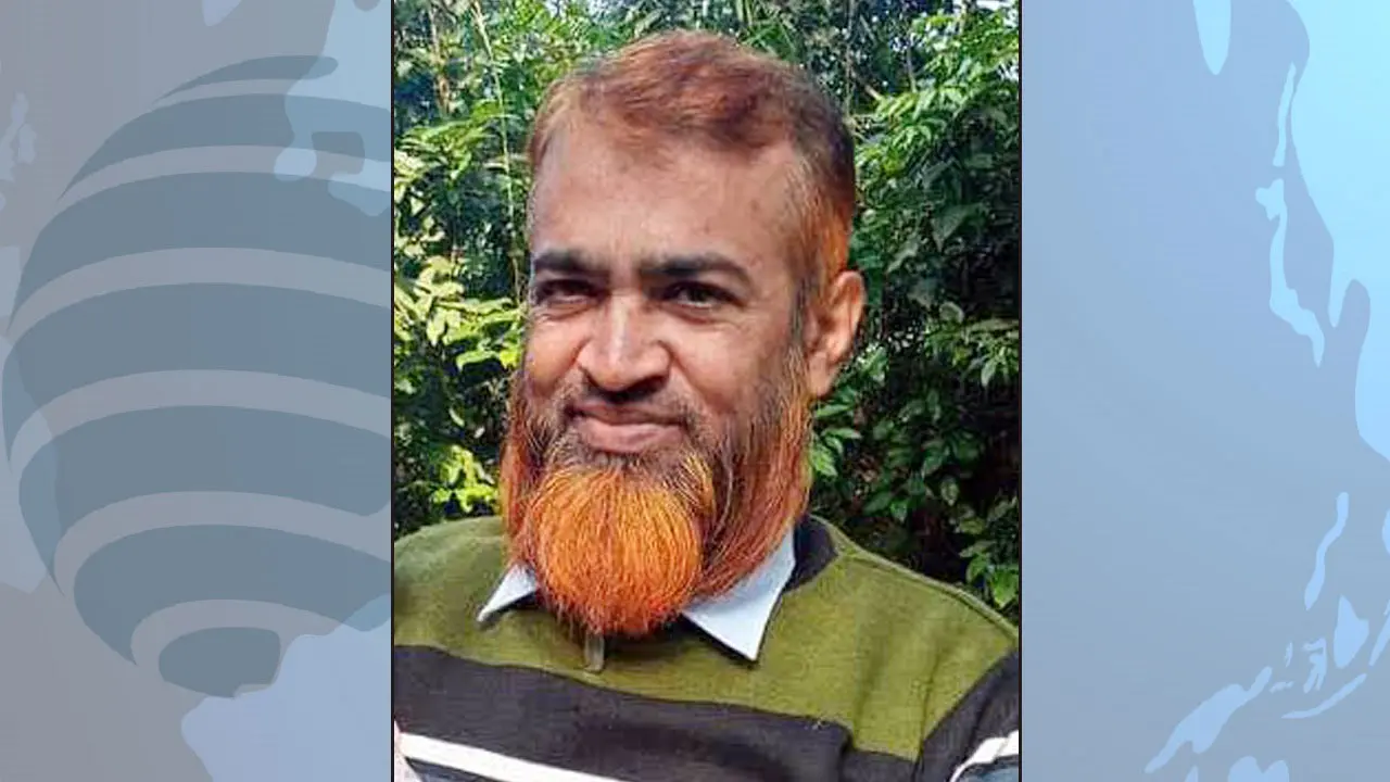 ঝিনাইদহে ইটভাটার ট্রাক্টর চাপায় কলেজশিক্ষক নিহত