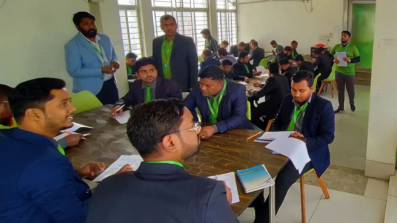 ম্যানেজার নিয়োগ দিচ্ছে মিনিস্টার, পাবেন প্রভিডেন্ট ফান্ড