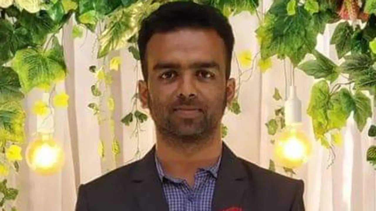 নকল দুধ তৈরির সংবাদ করায় সাংবাদিকের পা ভেঙে দিল সন্ত্রাসীরা