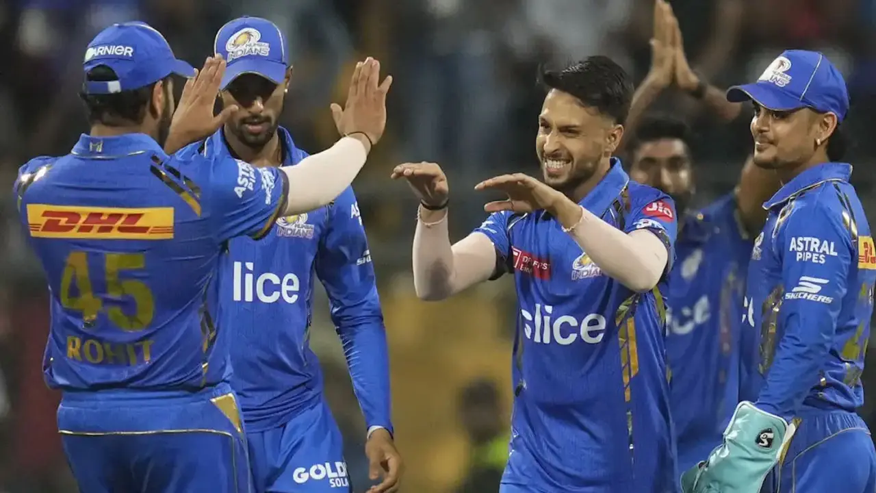 যে কারণে শাস্তি পাচ্ছেন মুম্বাই ইন্ডিয়ান্সের চার খেলোয়াড়