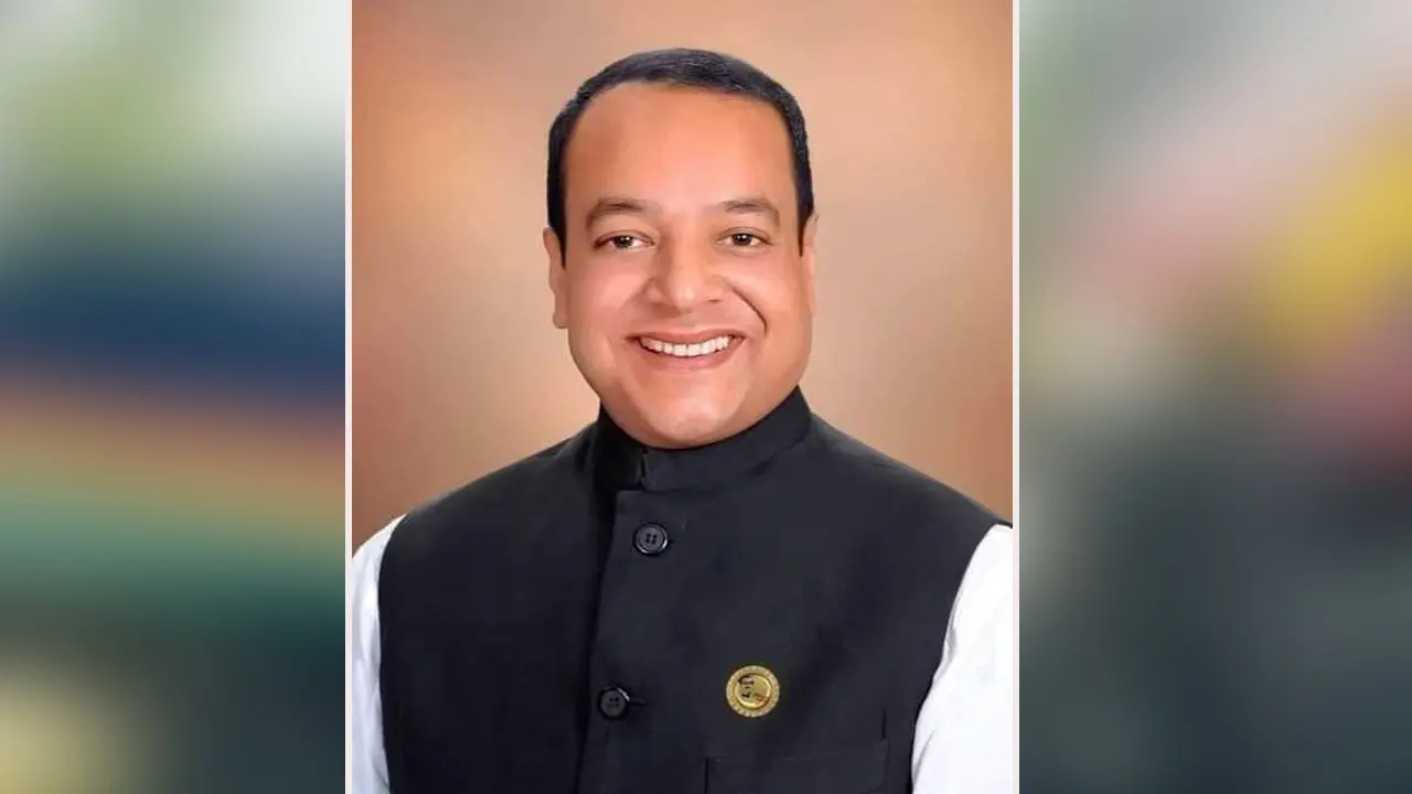 নাটোরে প্রার্থীকে অপহরণের ঘটনায় কারণ দর্শানোর নোটিশ ইসির