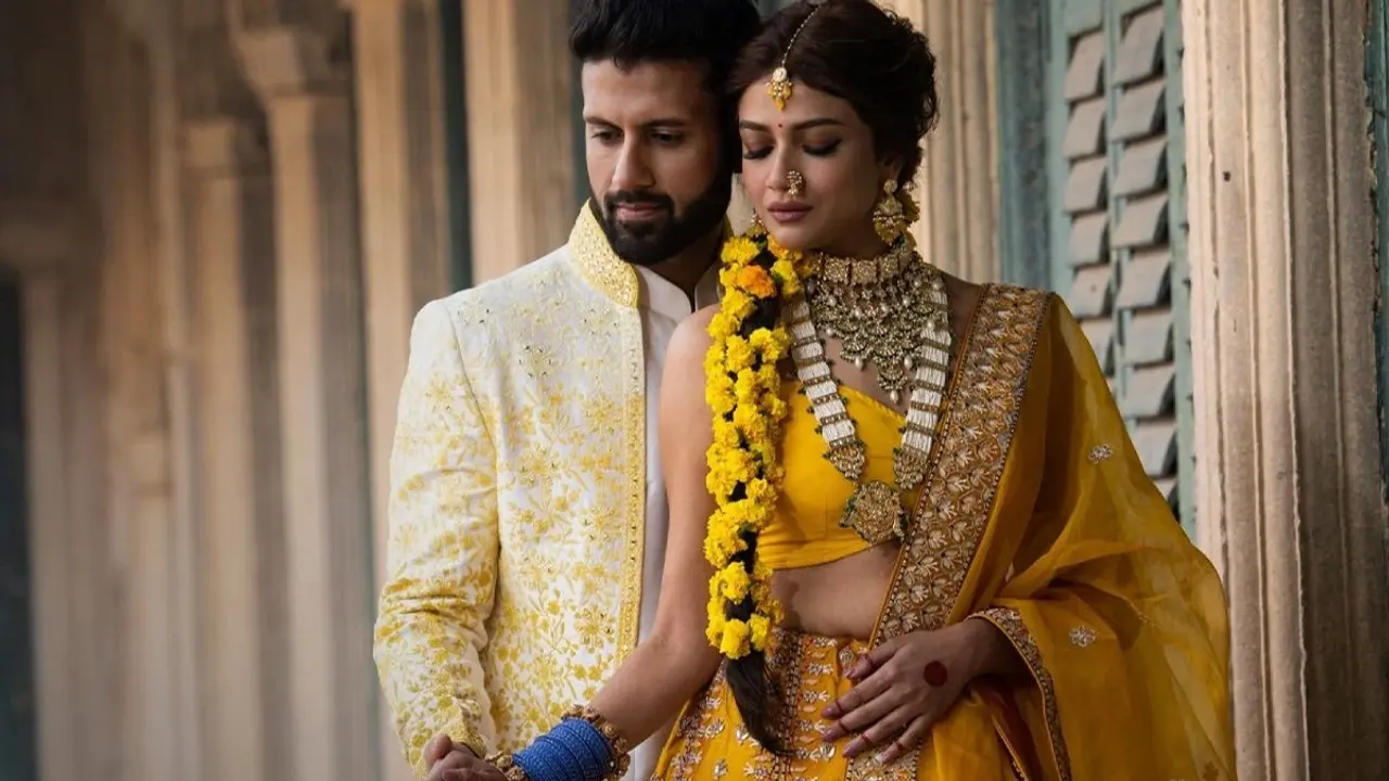 প্রেমে সিলমোহর দিলেন নুসরতের প্রাক্তন নিখিল