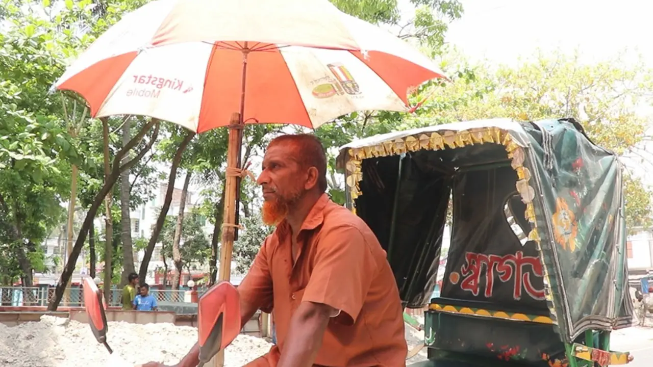 পাবনায় মৌসুমের সর্বোচ্চ তাপমাত্রা, হিট স্ট্রোকে একজনের মৃত্যু
