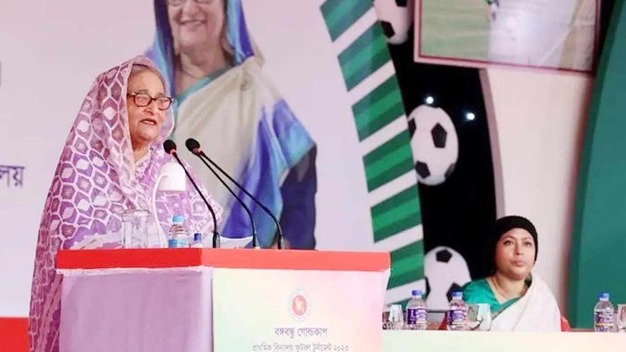 দেশীয় খেলাকেও সমান সুযোগ দেওয়ার আহ্বান প্রধানমন্ত্রীর