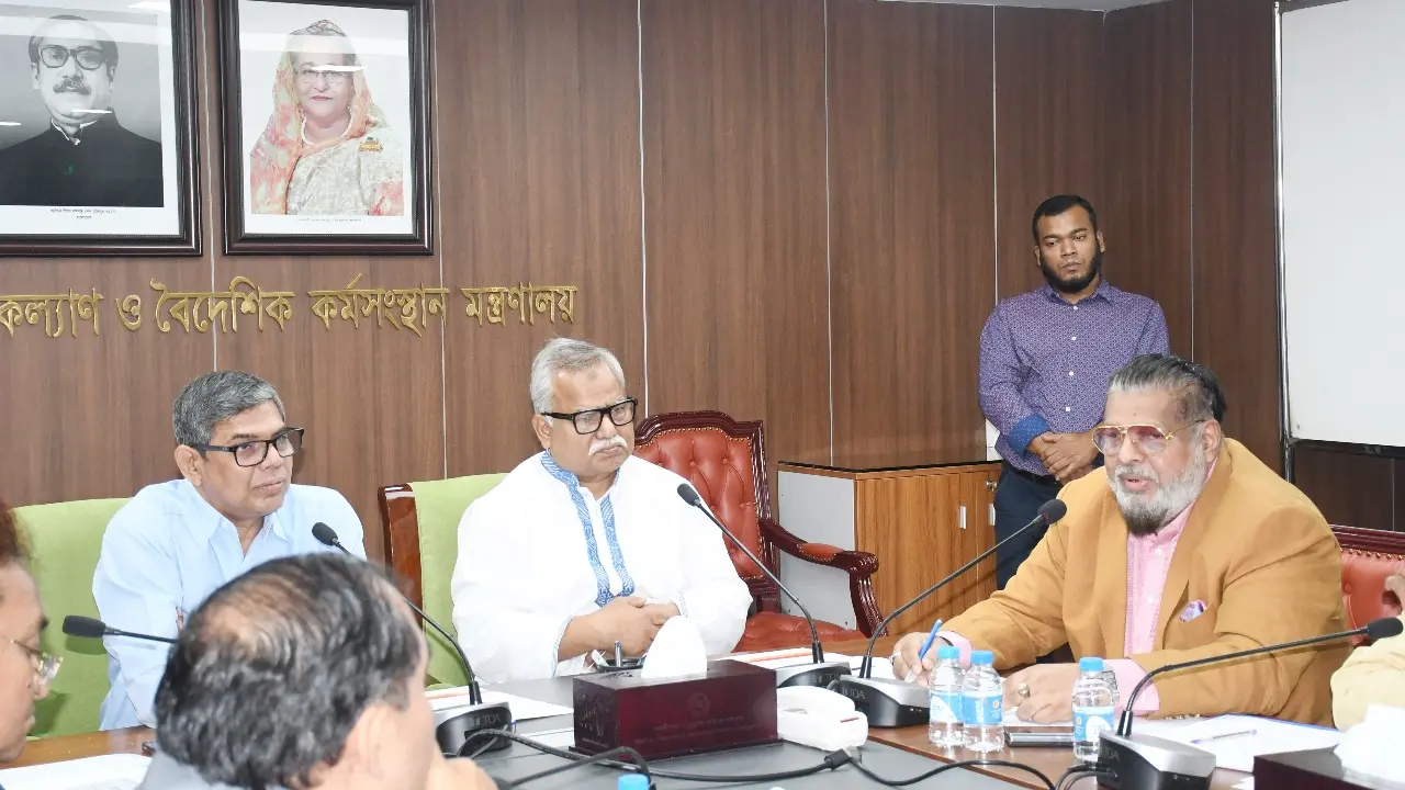 রিক্রুটিং এজেন্সিকে মানবিক হওয়ার আহ্বান প্রতিমন্ত্রীর