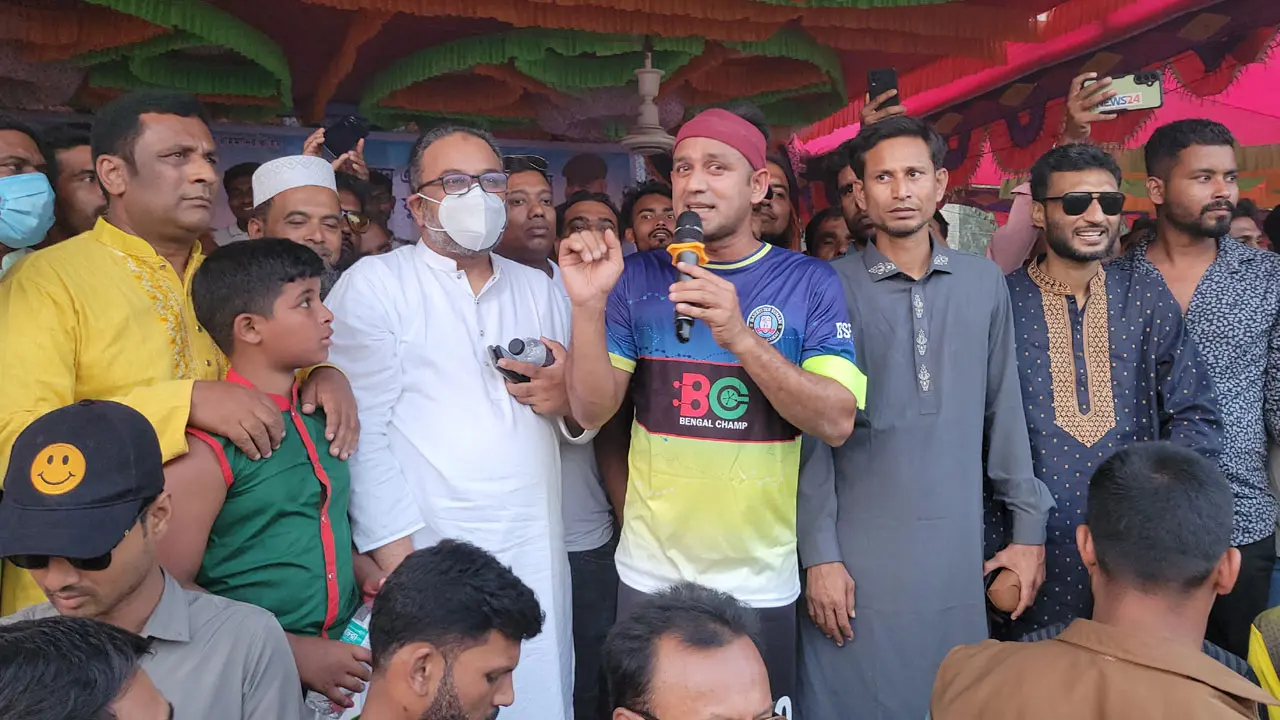 যারা দুর্নীতি করে আমার যুদ্ধ এদের বিরুদ্ধে : ব্যারিস্টার সুমন
