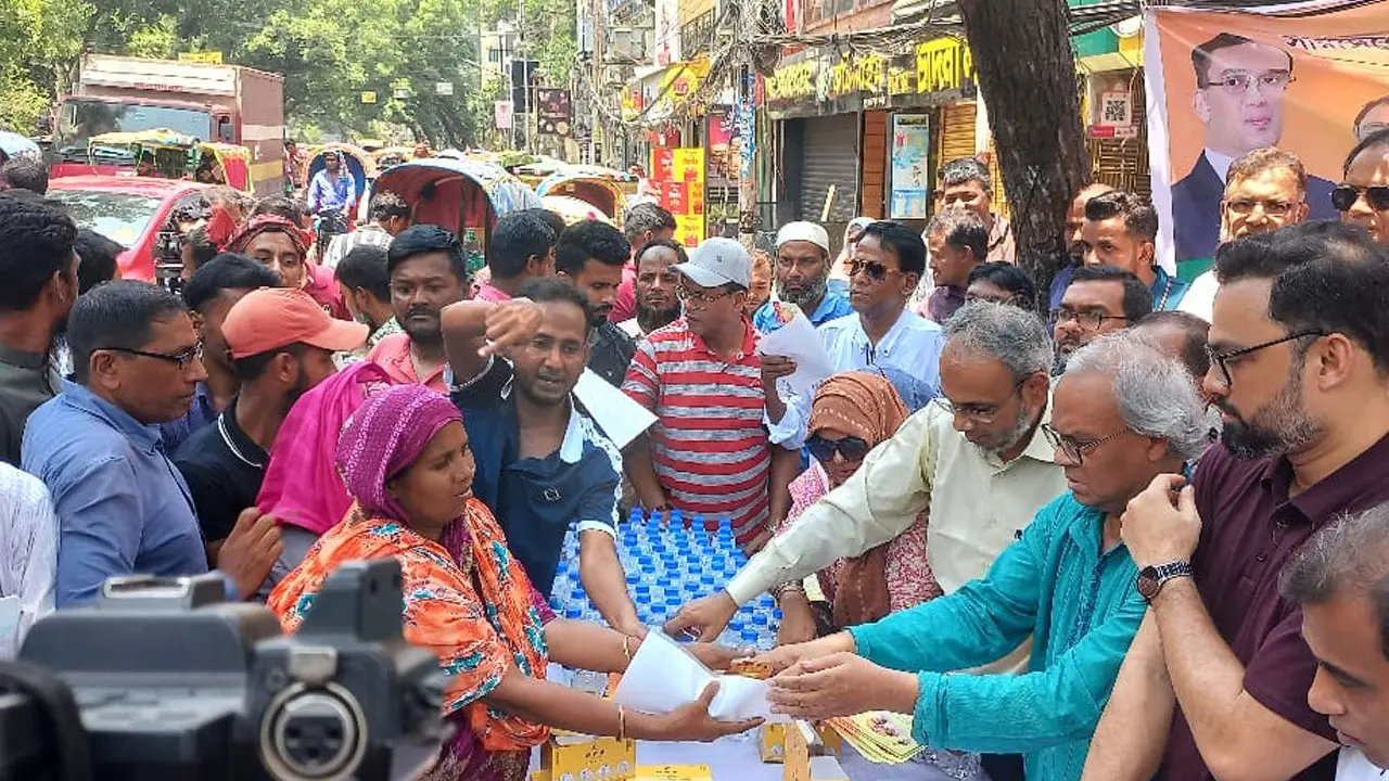 সরকার গোটা দেশের মানুষকে মৃত্যুর দিকে ঠেলে দিতে চায় : রিজভী