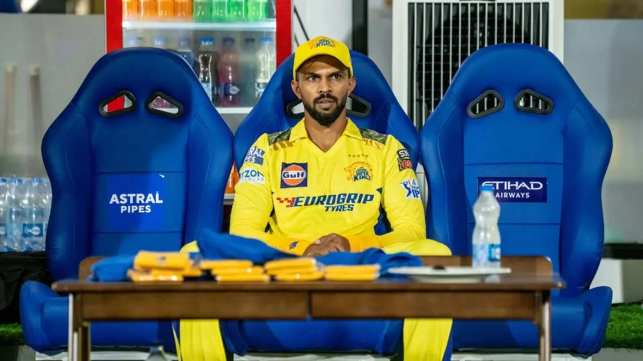হায়দরাবাদকে হারিয়ে কার কথা বিশেষভাবে বললেন চেন্নাই অধিনায়ক