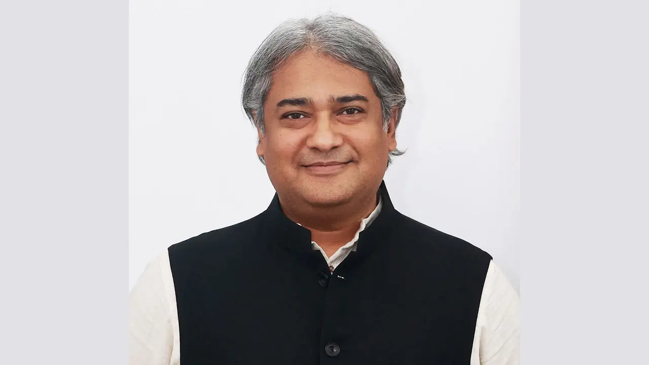 সাবেক তথ্য প্রতিমন্ত্রী আলী আরাফাত কোথায়?