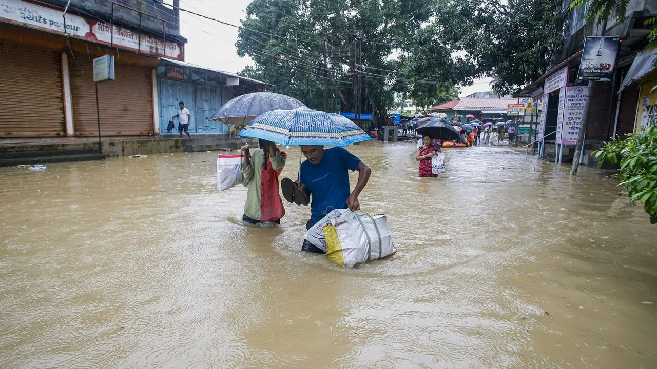 ত্রিপুরায় বন্যায় নিহত বেড়ে ২০, ক্ষতিগ্রস্ত ১৭ লক্ষাধিক মানুষ