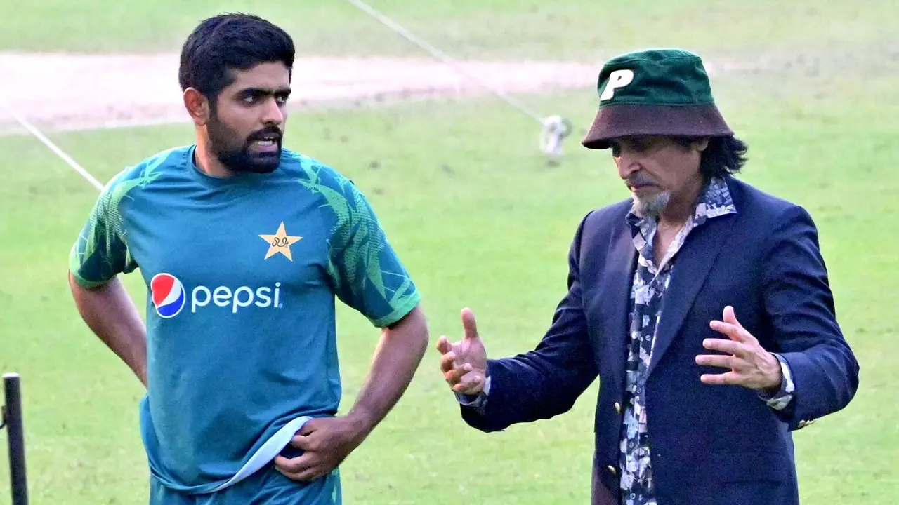 বাবরের সমালোচনা নিয়ে যা বললেন রমিজ রাজা