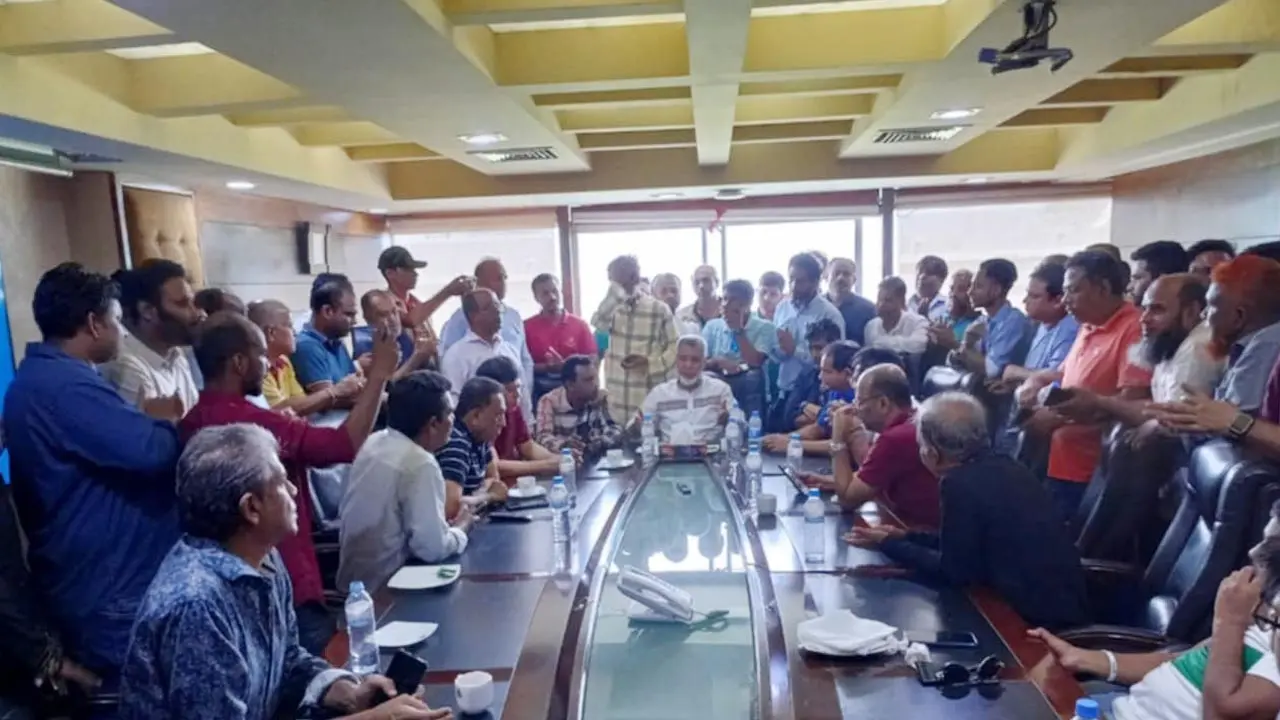 আওয়ামী শাসনামলে দুর্নীতি, যোগ্যদের বিসিবিতে চান ক্রিকেট সংগঠকরা