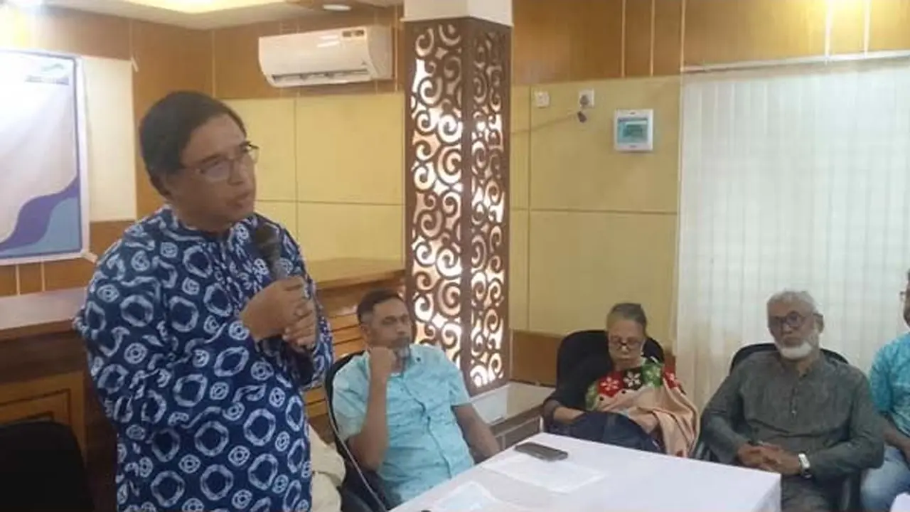 সহসাই দেশে গ্যাস ও বিদ্যুতের দাম বাড়বে না : বিইআরসি চেয়ারম্যান