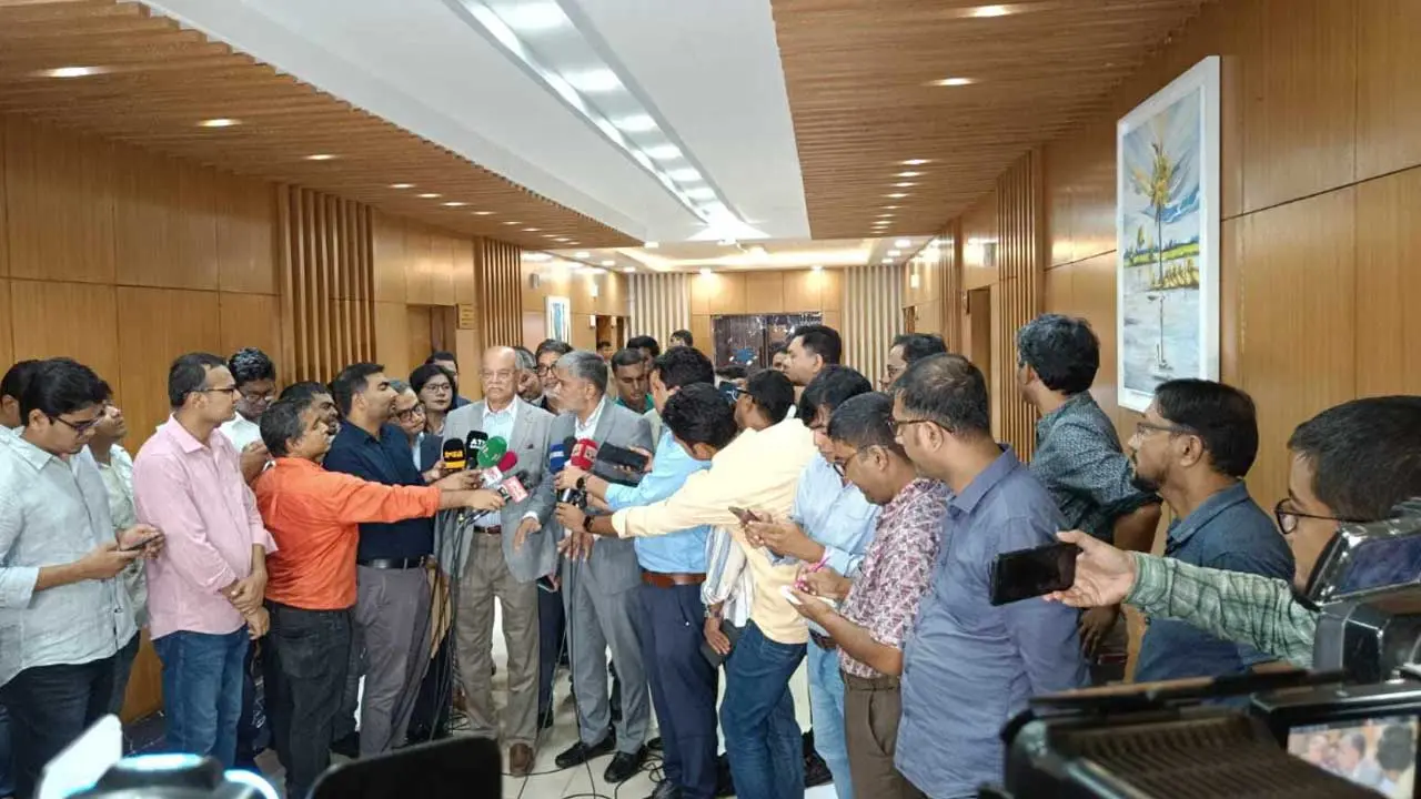 সহজ শর্তে দুই হাজার কোটি টাকা ঋণ চায় বিজিএমইএ
