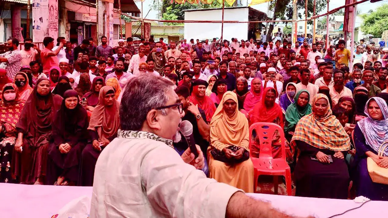জনগণের বিজয় নস্যাৎ করতে শেখ হাসিনা ষড়যন্ত্র করছে : প্রিন্স