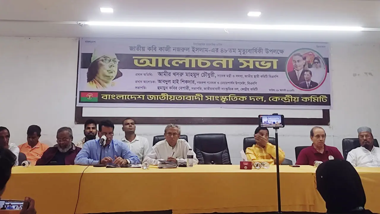 আ.লীগ সীমা লঙ্ঘনের প্রতিদান দিয়েছে : খায়রুল কবির