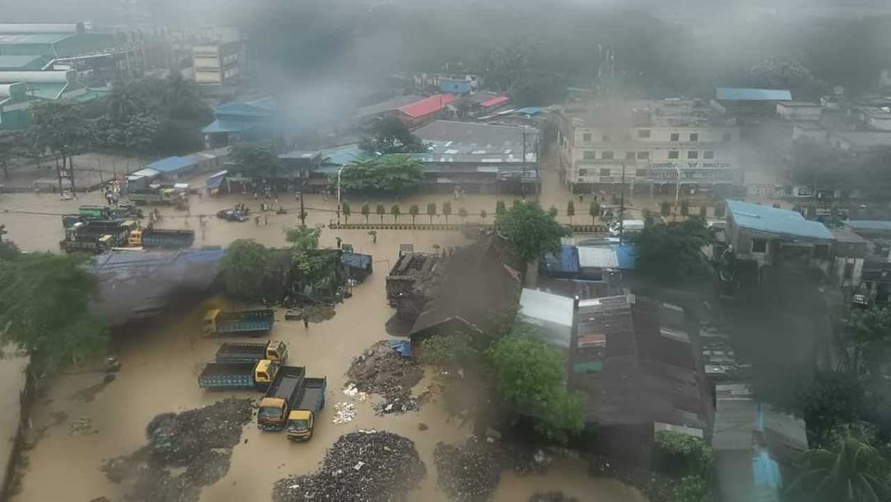 ৪৮ শিক্ষা প্রতিষ্ঠানকে আশ্রয়কেন্দ্র ঘোষণা, পাহাড় ধসের শঙ্কা