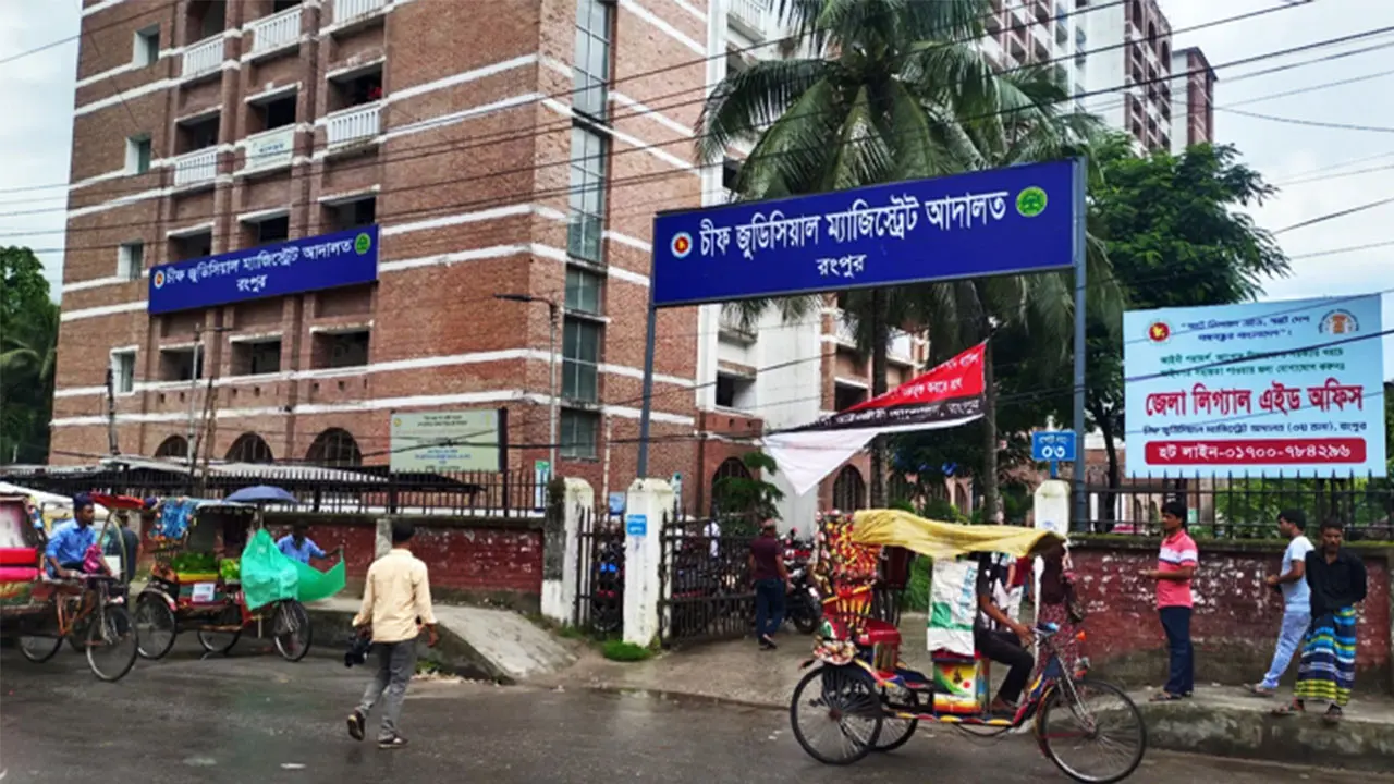 রংপুরে অটোচালক নিহতের ঘটনায় শেখ হাসিনাসহ ১১৯ জনের নামে মামলা