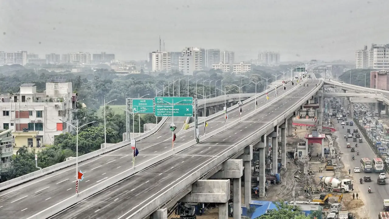 ঢাকা এক্সপ্রেসওয়ের পিলার ক্ষতিগ্রস্ত, এফডিসি র‍্যাম্প বন্ধ